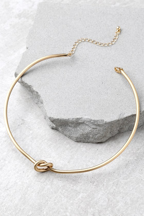 Lover's Knot Gold Choker Necklace